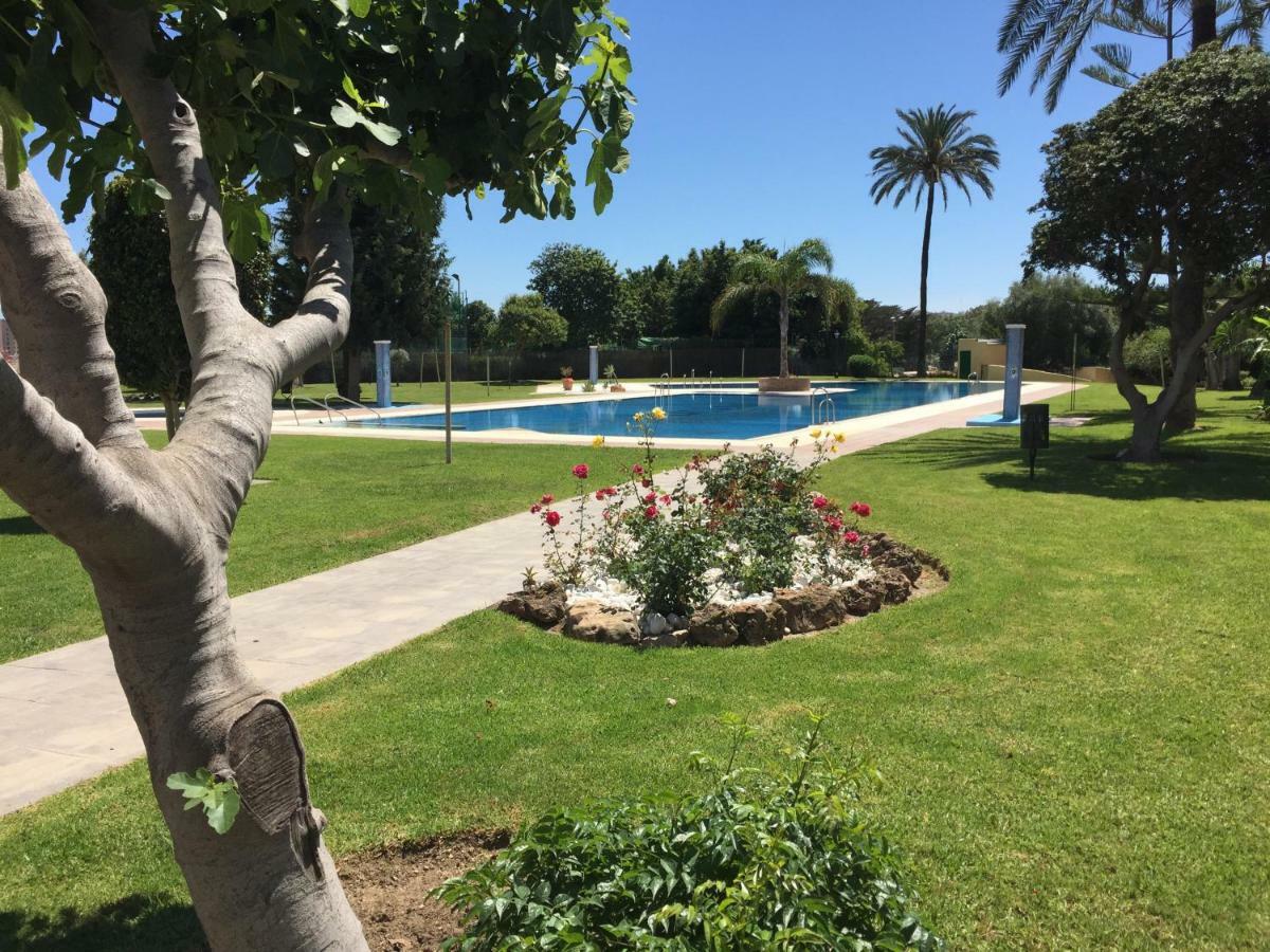 Apartamento Cerca De La Playa Y Campo De Golf Con Piscina Torremolinos Exterior photo