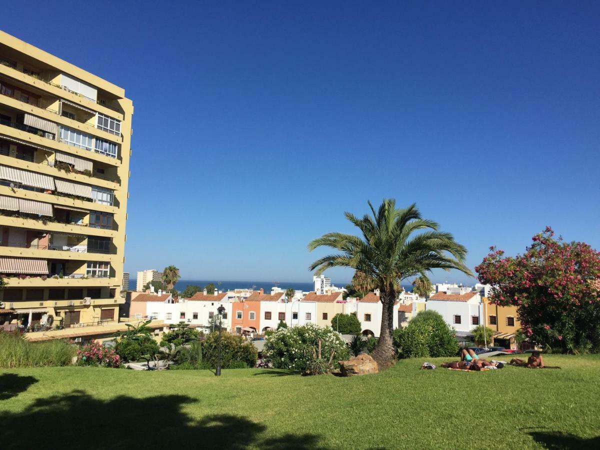 Apartamento Cerca De La Playa Y Campo De Golf Con Piscina Torremolinos Exterior photo