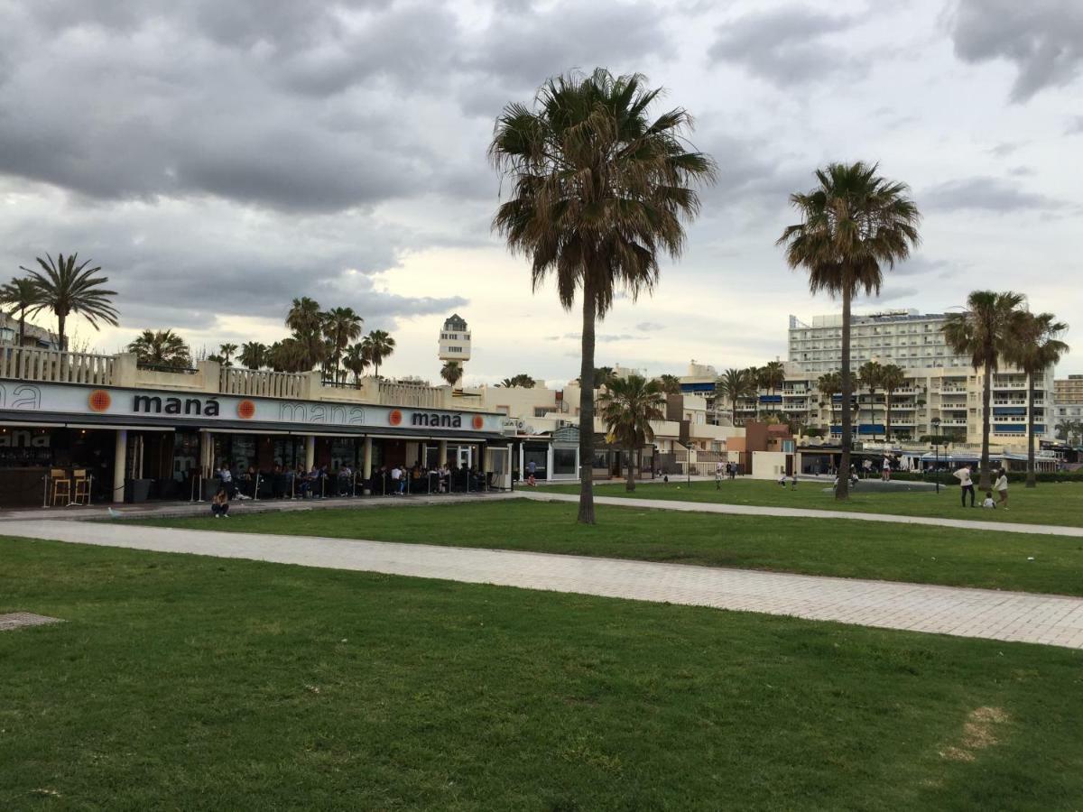 Apartamento Cerca De La Playa Y Campo De Golf Con Piscina Torremolinos Exterior photo