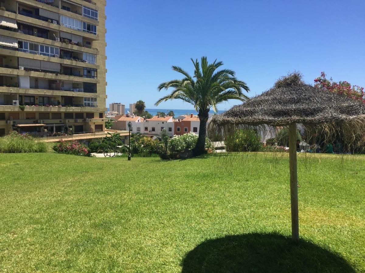 Apartamento Cerca De La Playa Y Campo De Golf Con Piscina Torremolinos Exterior photo